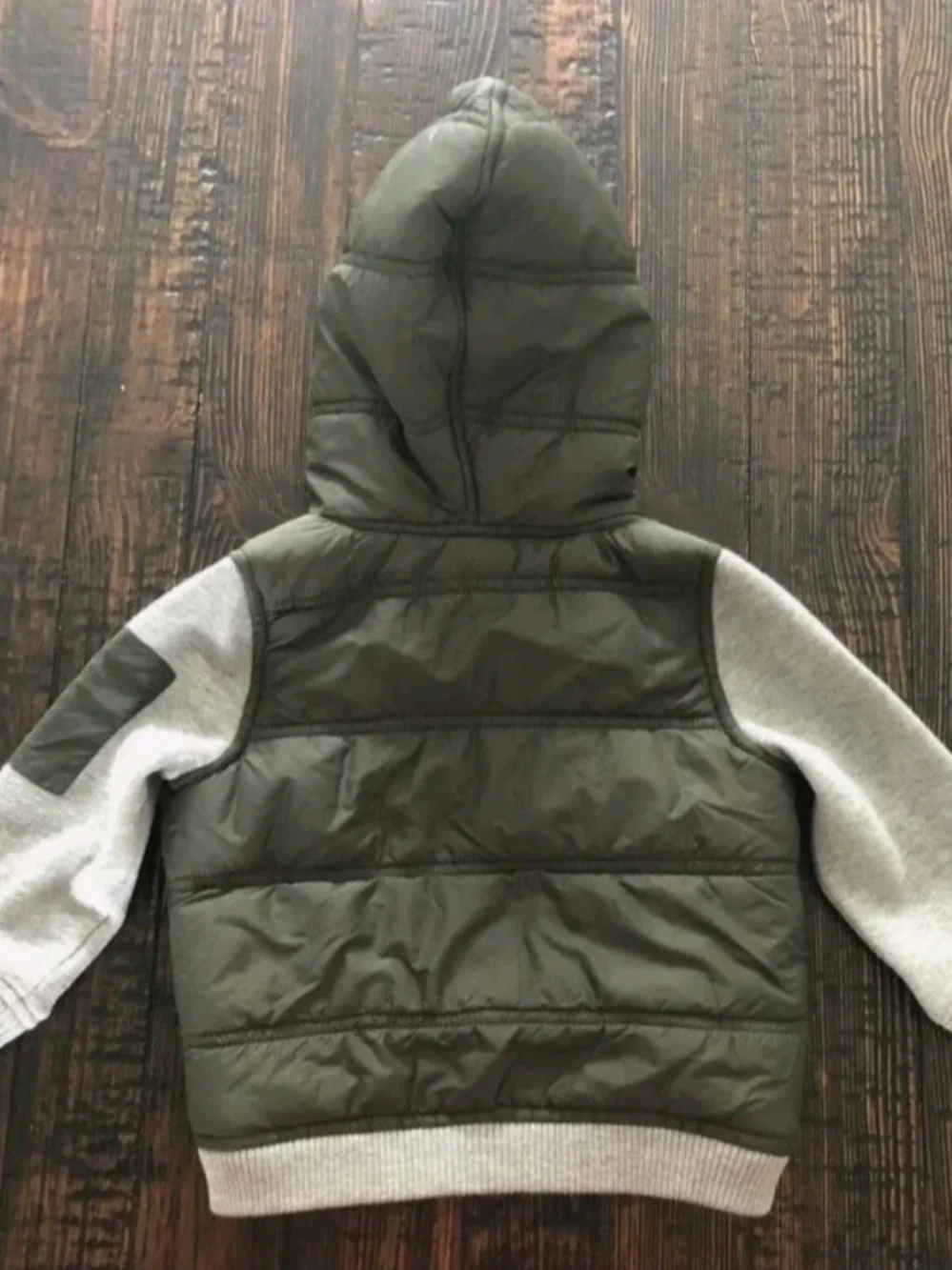 Kids Quilted Hooded Puffer Jacket in Olive with Grey Sleeves Size 9 Months